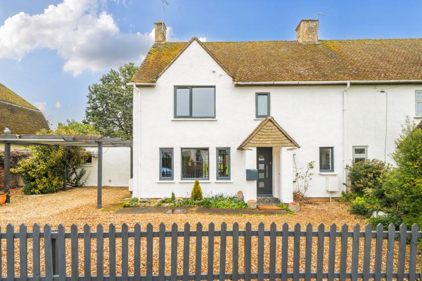 Images for Croughton, Brackley