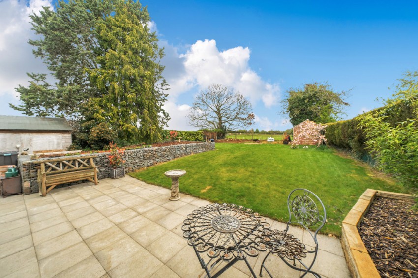 Images for Croughton, Brackley