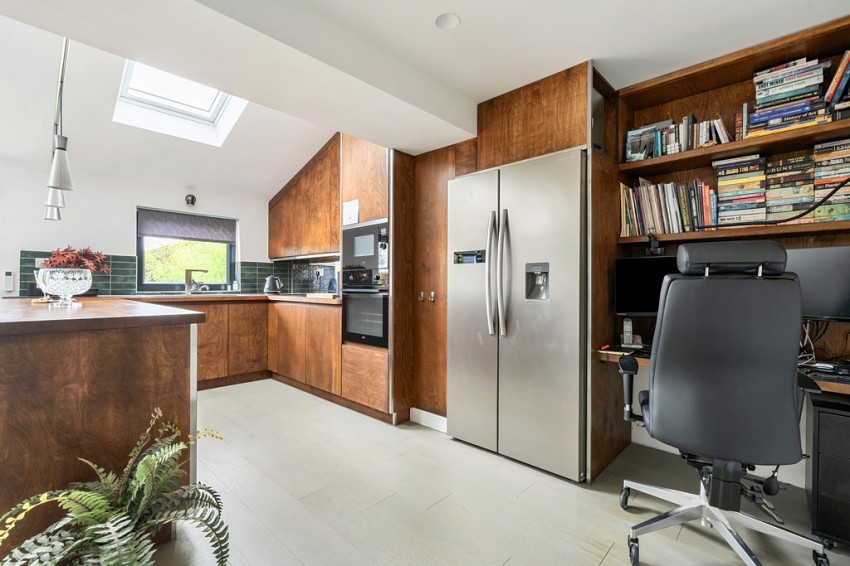 Images for Croughton, Brackley
