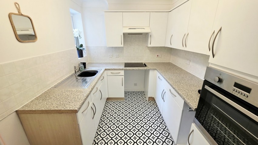 Images for Burwell Hill, Brackley, Northants