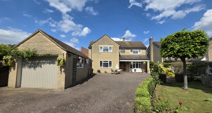 Images for Halls Lane, Brackley, Northants