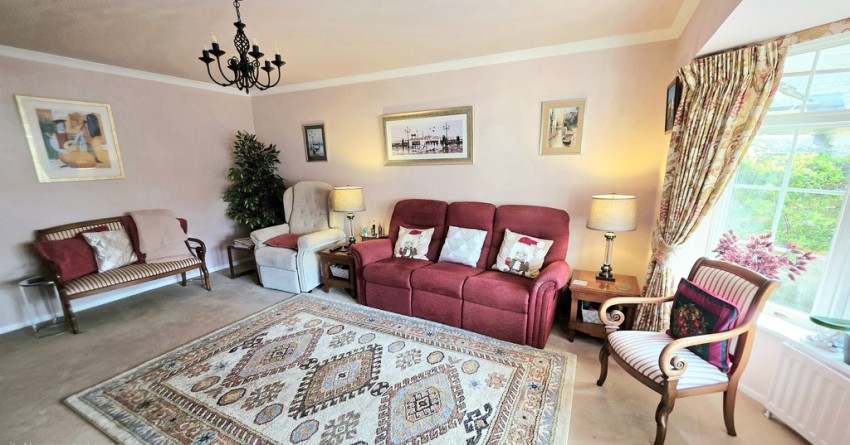 Images for Halls Lane, Brackley, Northants