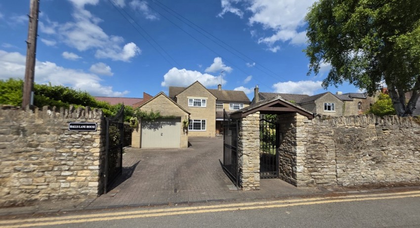 Images for Halls Lane, Brackley, Northants