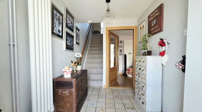 Images for Winston Crescent, Brackley, Northants