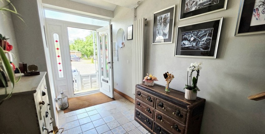 Images for Winston Crescent, Brackley, Northants
