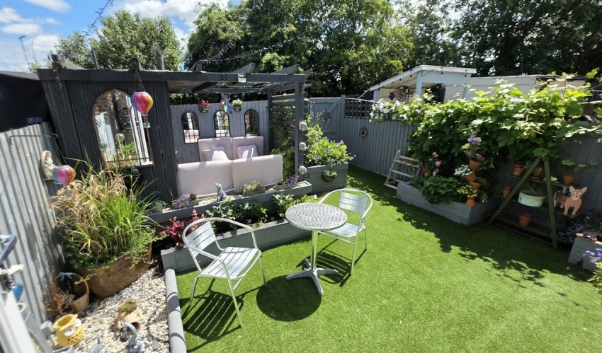 Images for Winston Crescent, Brackley, Northants