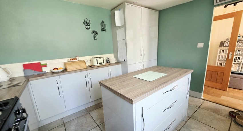 Images for Winston Crescent, Brackley, Northants